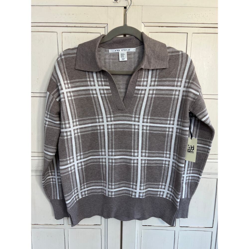 NWT Max Studio size XS beige & white plaid sweater